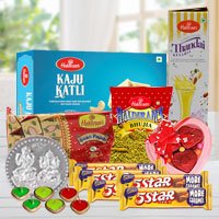 Classy Gift Basket of Deepawali Treats