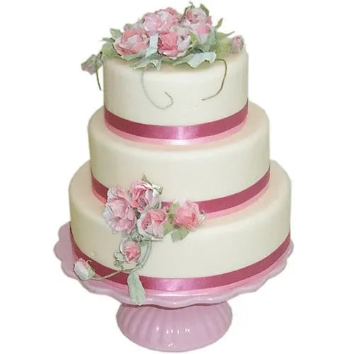 Graceful Three Tier Wedding Cake