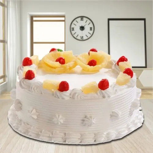 Delicious Eggless Pineapple Cake from 3/4 Star Bakery