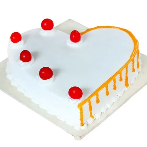 Delectable Heart Shape Vanilla Cake