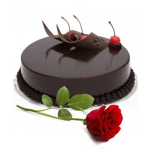 Delectable Eggless Chocolate Cake with Single Rose