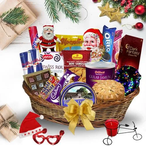 On Christmas and New Year eve, order the best corporate gift hampers for  your clients and staffs | Unique christmas gifts, Gift hampers, Corporate  gifts