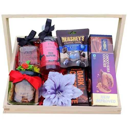 Birthday Gift Hampers in India - Free Same Day Delivery