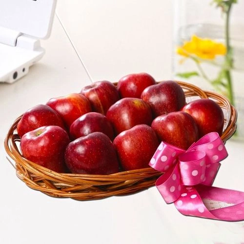 Bountiful Orchard Bliss A Dozen Apples Basket - 2.5 to 3kg