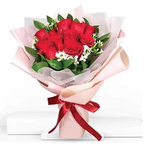 Elegant Red Rose Bouquet