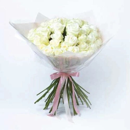 Elegant White Rose Bunch