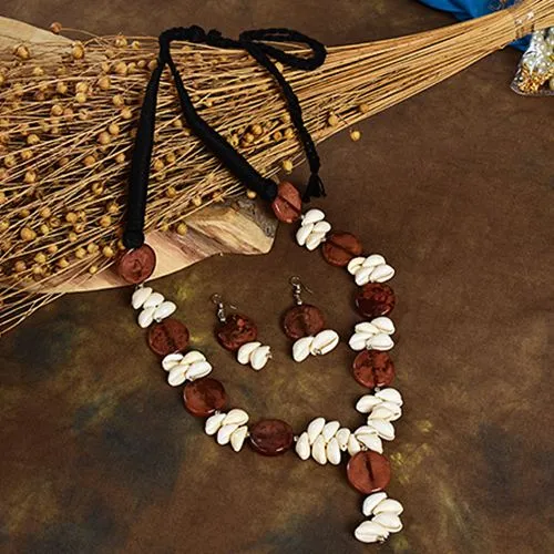 Exquisite Shell & Bead Necklace Set