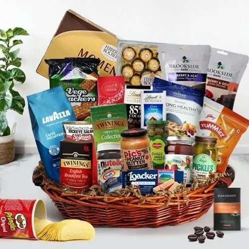 Ideal All in One Diwali Gift Basket